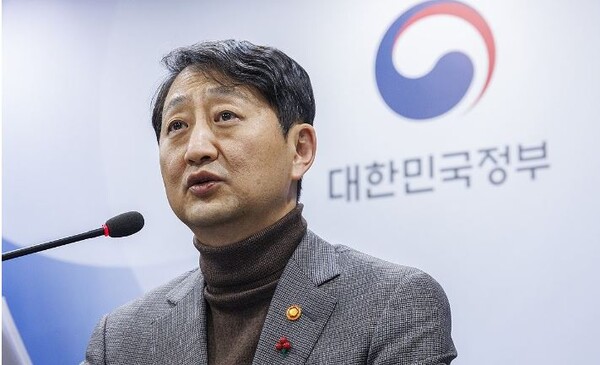 [이슈기획]정부-반도체CEO '핫라인' 개설..."수시로 소통, 현안 해결"