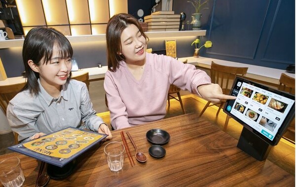 KT, 테이블오더 '하이오더2' 출시..."소상공인 구인 걱정 뚝"