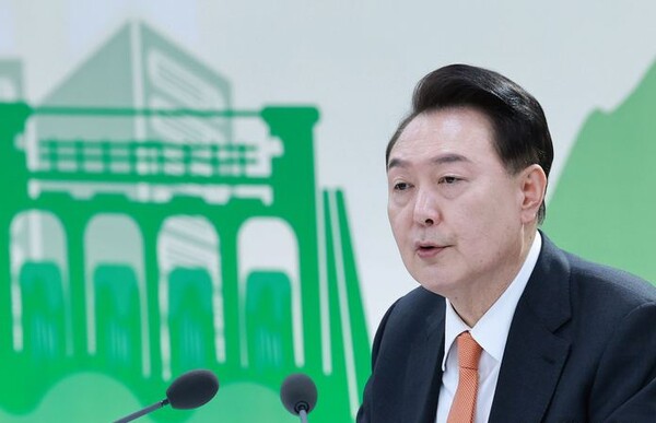 尹 "강원 주력산업 디지털‧바이오로 재편...춘천 기업혁신파크 조성"