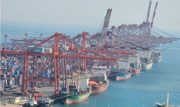 수출 4월 초순에도 호조세...반도체 급증에 전년동기 대비 21.6%↑