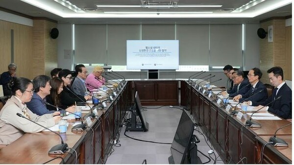 공정위·문체부,  K-웹소설 상생 협력 '맞손'...업계 현안 해결 협력