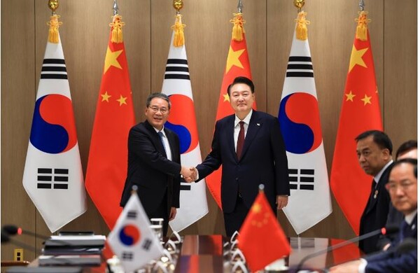 27일 '한중일 정상회의' 앞두고  한-중‧한-일 연쇄 정상 회담