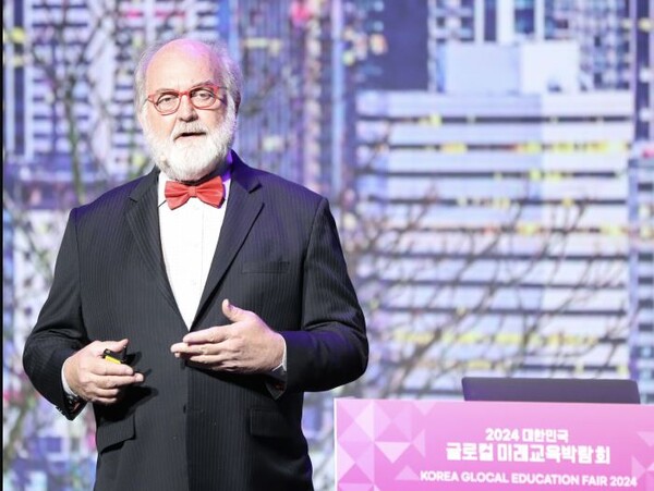"사람 대체하는 AI, 결국 새 일자리 더 많이 창출해 낼 것"