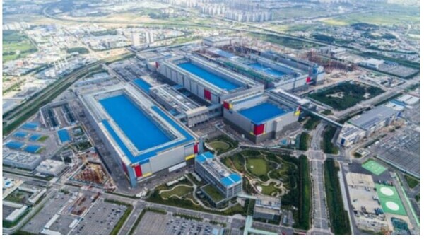 찜통더위 잊은 K수출, 8월 초순에도 전년比 17%↑ '고공행진'