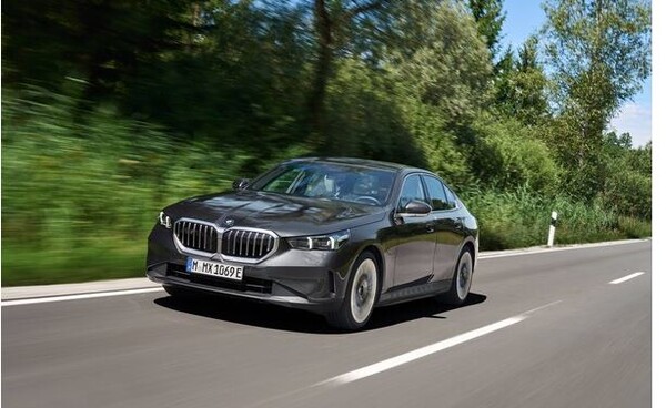 [집중분석]8월 수입차시장 하이브리드가 대세...BMW 두달 연속 1위