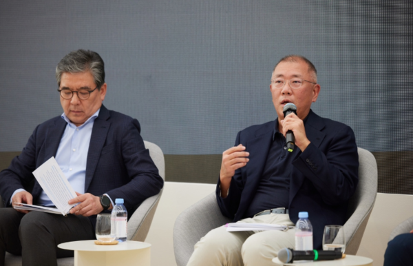 [줌인]정의선 현대차회장 "리더의 기본적인 역할은 호기심과 경청"