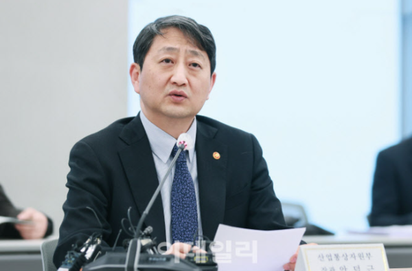 10대제조업 투자 전년比 7% 늘린다..."과감한 투자로 위기 돌파"