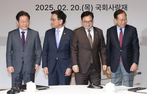 첫 만남에 의미?...첫 여야정회담 반도체법 등 합의 불발 '빈손'
