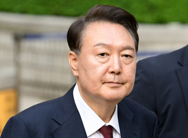 윤 전 대통령, 비상계엄 직후 여권 인사들과 연쇄 통화