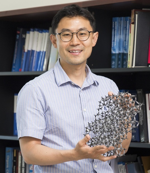 친환경 암모니아 합성 촉매 개발한 최민기 KAIST 교수, ‘이달의 과학기술인상’ 11월 수상
